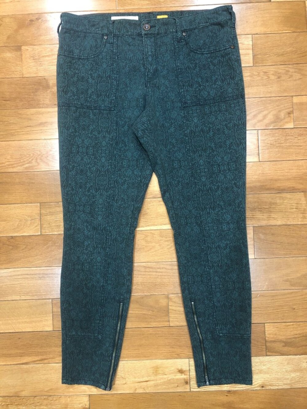 Anthropologie Pilcro Green Jacquard Skinny Pants Ankle Zippers Size 31 Mid Rise